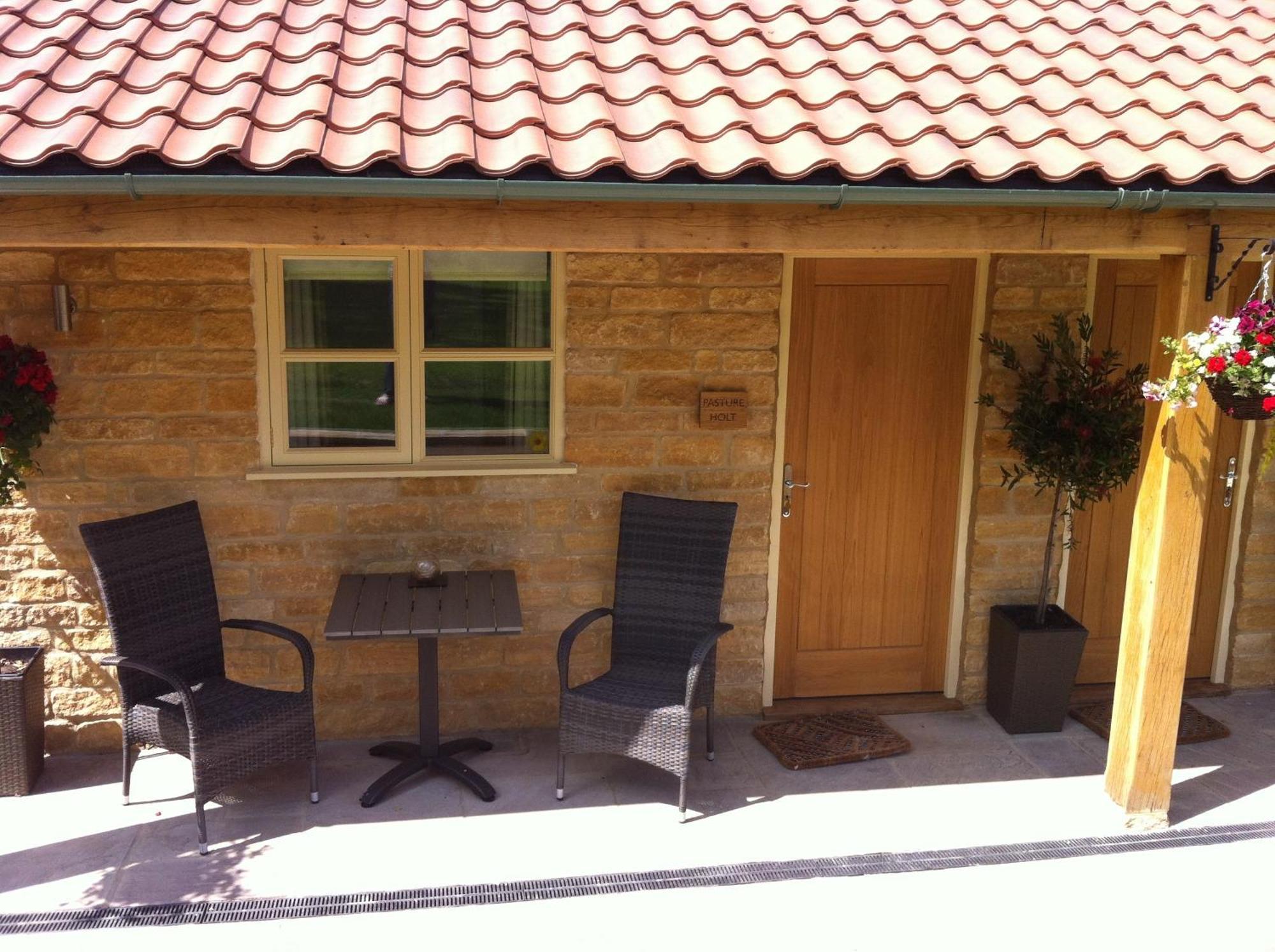 The Cholmeley Arms Bed & Breakfast Burton Coggles Exterior photo