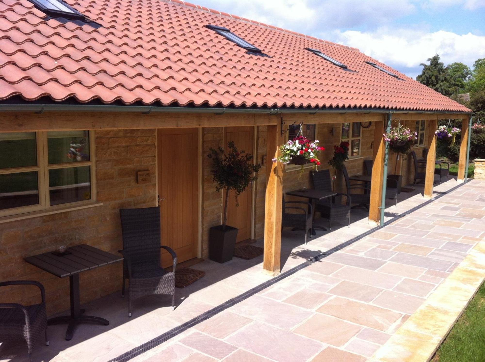 The Cholmeley Arms Bed & Breakfast Burton Coggles Exterior photo